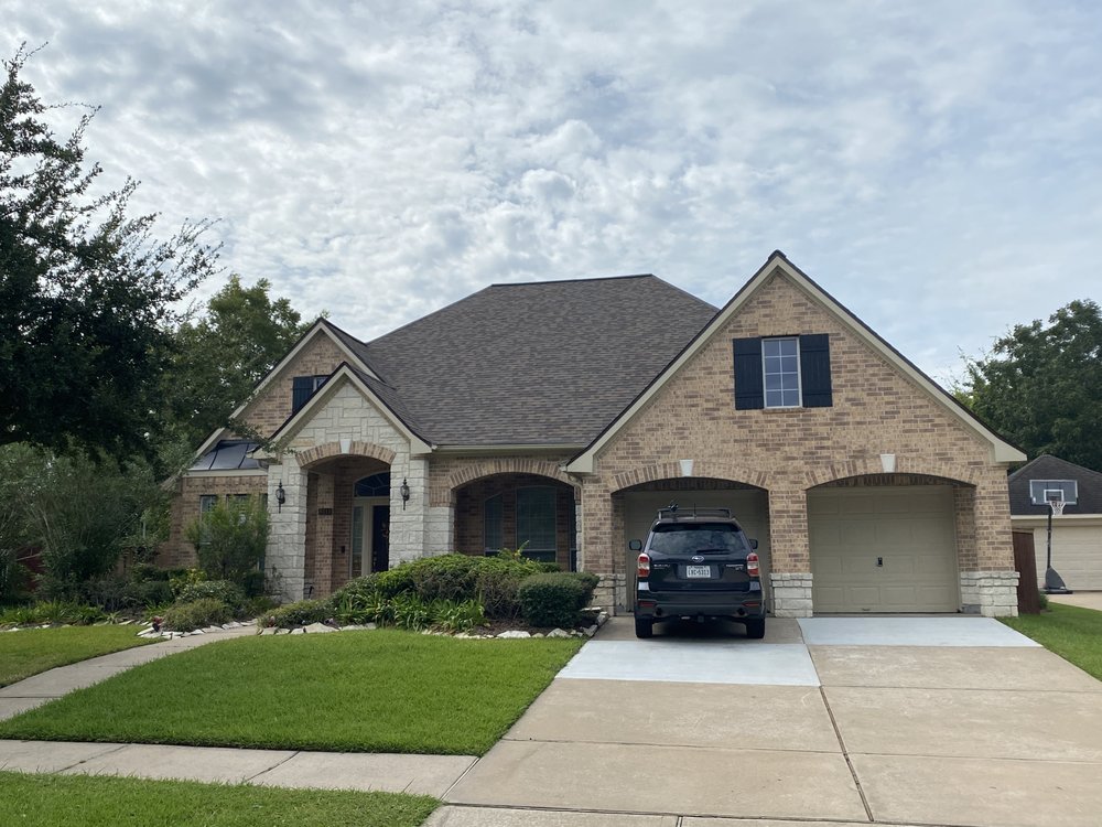 Slide of Crosby Roofing & Seamless Gutters