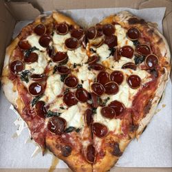 Pizza Amore The Wood Fire Way - Heart Shaped Medium Dee's Hot Honey