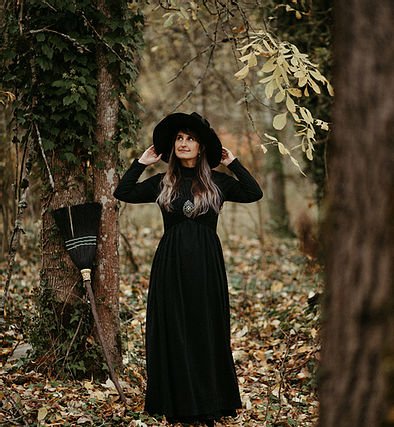 The Way Witch - grief counselor in Portland, OR