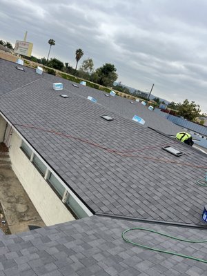 Tetris roofing systems Logo