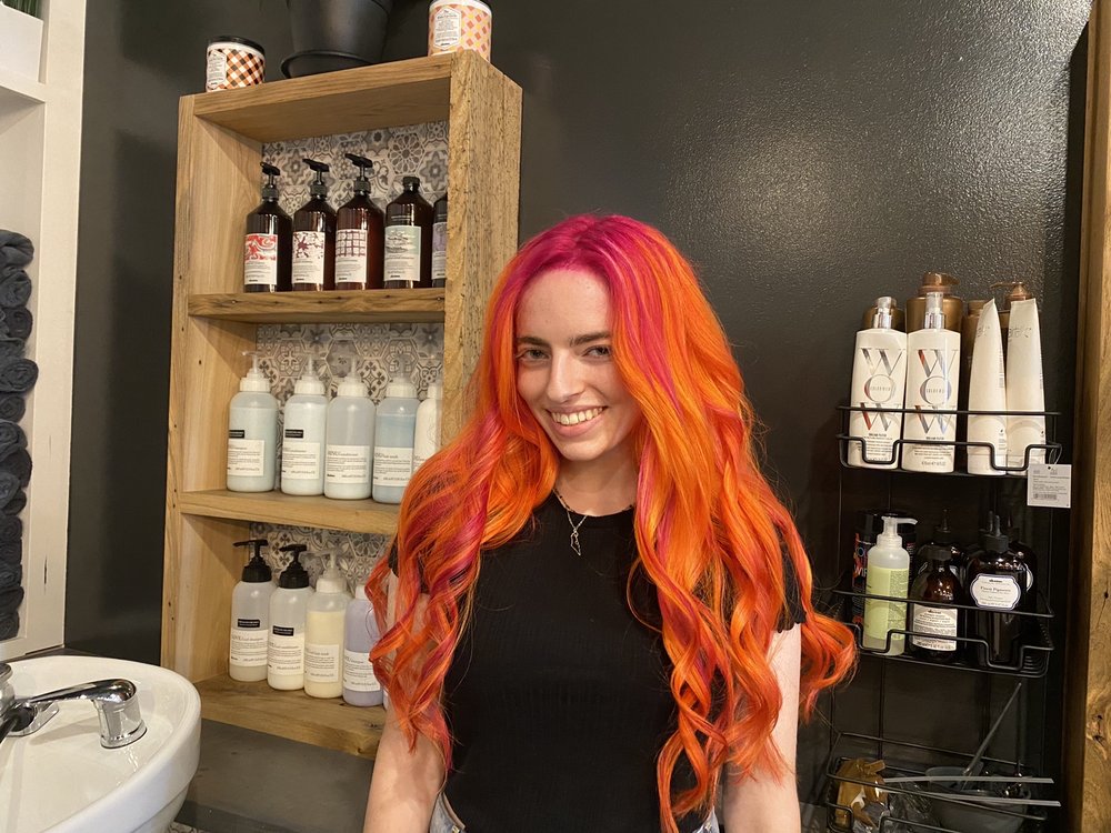JL Styles and Blow Dry Bar Logo