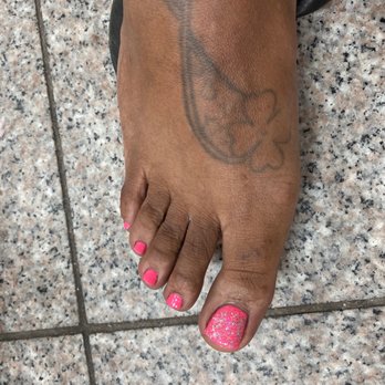 Beverly Nail Spa - Nail Salons Near Me - Charlotte, North Carolina