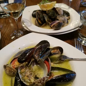 Taylor Shellfish Oyster Bar - Seafood Near Me - Seattle, Washington