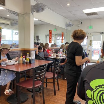 Lam's Kitchen - Waiting for my food! - Noodles Near Me - Honolulu, Hawaii