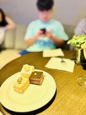 Grand Hyatt Taipei by null