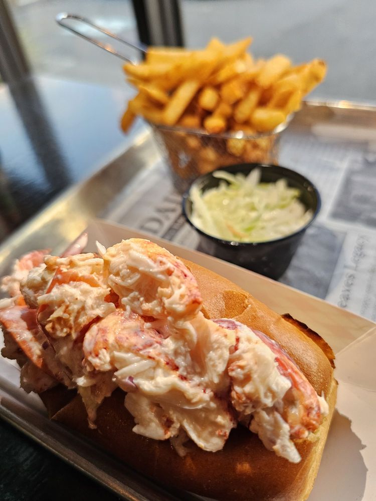 Mr. Crab Seafood and Bar