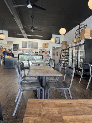 MOTO Delicatessen & Bodega by null