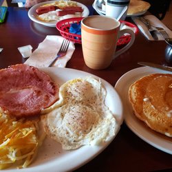 Junction Cafe & Drive Inn - Ham and eggs platter