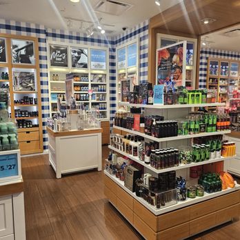 1. Bath & Body Works