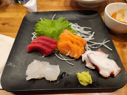Takumi Izakaya by null