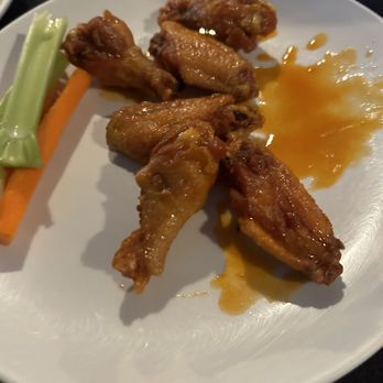 Zupko's Tavern - Mild wings - New American Near Me - Dunellen, New Jersey