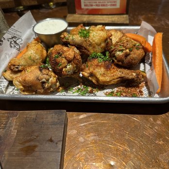Firestone Walker Brewing- Buellton - Taproom Wings Classic Buffalo - 8 Piece - Brewpubs Near Me - Buellton, California Firestone Walker Brewing- Buellton - Taproom Wings Classic Buffalo - 8 Piece - Brewpubs Near Me - Buellton, California