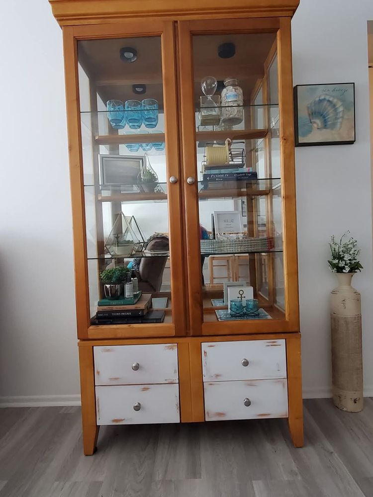 The Oak Nook - upholstery in Elkhorn, WI