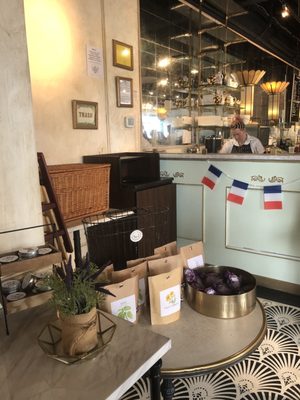 Petite Loulou Crêperie by null