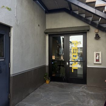 Pedal Spin Studio - hidden entrance - Cycling Classes Near Me - South Pasadena, California