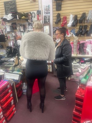 Maya Shoes of Hollywood by null