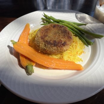 Joseph Ambler Inn - Panko Crusted Maryland Crab Cake - Hotels Near Me - North Wales, Pennsylvania