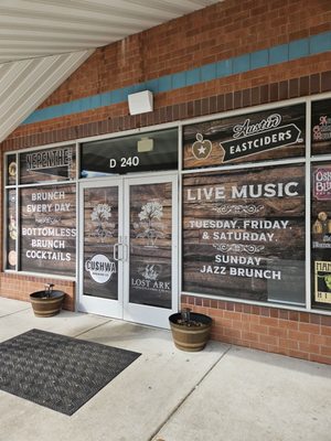 The White Oak Tavern by null