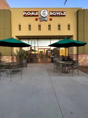 PokeBowlz & Grill by null