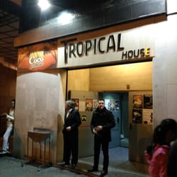 Tropical House - Entrada a Tropical
