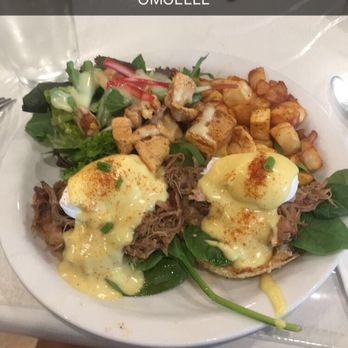 Aloha Kitchen - Breakfast & Brunch Near Me - Honolulu, Hawaii