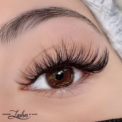 Elegant Lashes By Katie - Irvine - Wispy Elegant Volume Set