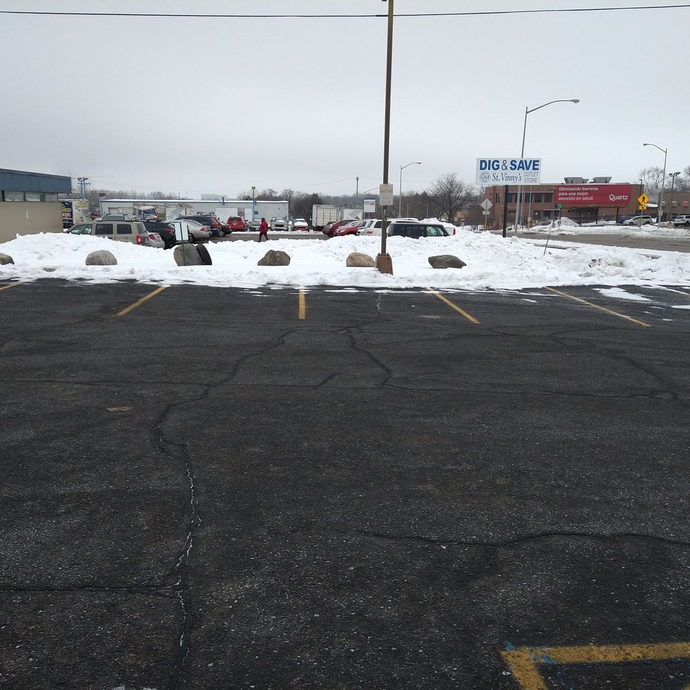 Madtown Chicken N' Fish - Ample parking. Dig & Save next door. - Seafood Near Me - Madison, Wisconsin Madtown Chicken N' Fish - Ample parking. Dig & Save next door. - Seafood Near Me - Madison, Wisconsin
