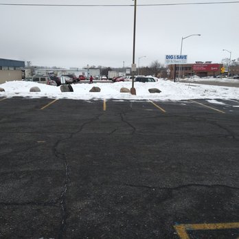 Madtown Chicken N' Fish - Ample parking. Dig & Save next door. - Seafood Near Me - Madison, Wisconsin Madtown Chicken N' Fish - Ample parking. Dig & Save next door. - Seafood Near Me - Madison, Wisconsin