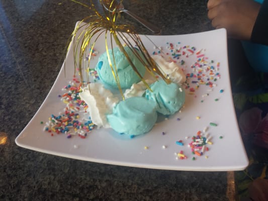 Gelato and Angels by null