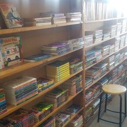 Book Rack of Cheyenne