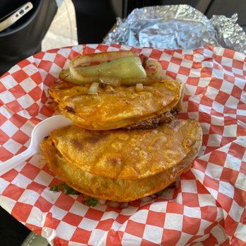 Tacos El Guero - Babacoa taco - Food Trucks Near Me - Oxnard, California Tacos El Guero - Babacoa taco - Food Trucks Near Me - Oxnard, California