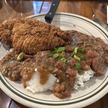 Elsie's Plate & Pie - Chicken Breast w/ Red Beans - American Near Me - Baton Rouge, Louisiana Elsie's Plate & Pie - Chicken Breast w/ Red Beans - American Near Me - Baton Rouge, Louisiana