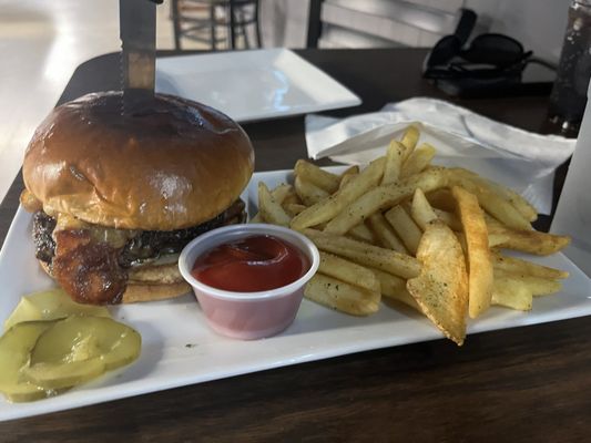 Gold Crown Billiards