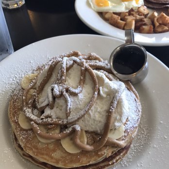 Bea Bea's - Banana PB Pancakes - Coffee & Tea Near Me - Burbank, California