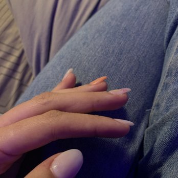 Nail On 5th - Nail Salons Near Me - Brooklyn, New York
