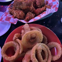 Tiny's Tavern