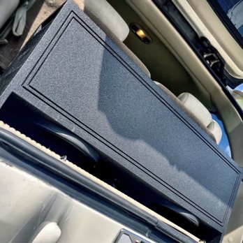 JR Electronics - Car Stereo Installation Near Me - Miami, Florida