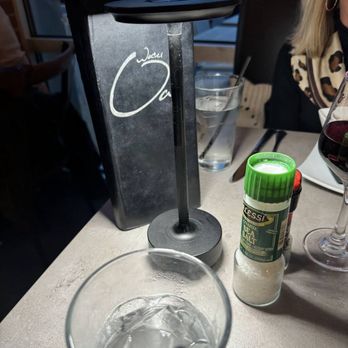 Water Oak Grill - Lamp at table - Seafood Near Me - Safety Harbor, Florida Water Oak Grill - Lamp at table - Seafood Near Me - Safety Harbor, Florida
