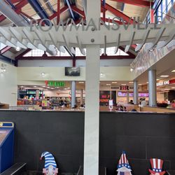 Bowmansville Service Plaza - Happy 4th of July