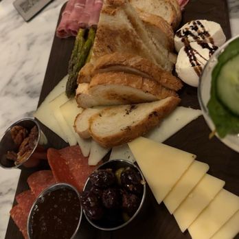 Puttery - Charcuterie board - New American Near Me - Chicago, Illinois Puttery - Charcuterie board - New American Near Me - Chicago, Illinois