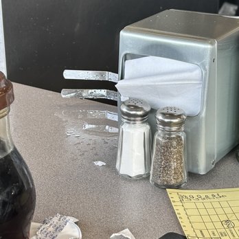 Waffle House - Waffles Near Me - Saint Louis, Missouri