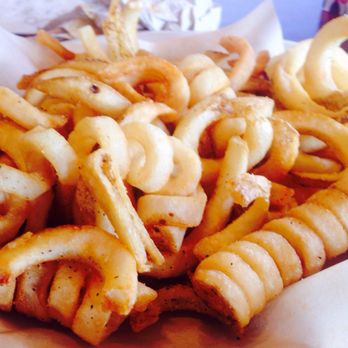 Hooters - Curly Fries - Sports Bars Near Me - Horn Lake, Mississippi