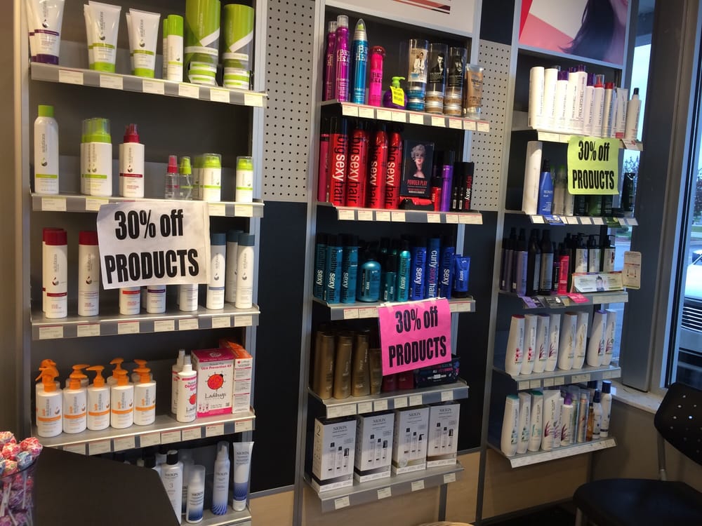 GREAT CLIPS Updated July 2024 17056 Fort St, Riverview, Michigan