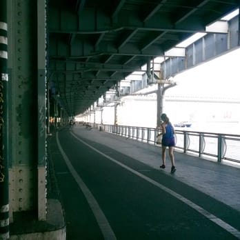 NYC Greenway Path - East River Greenway - around the early 20's. - Parks Near Me