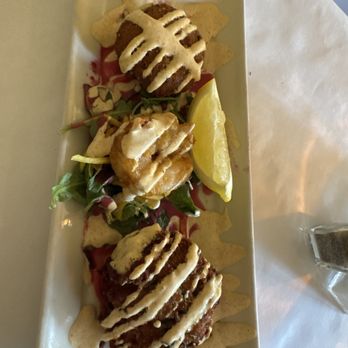 Black Cat Bistro - Crab Cakes were good - New American Near Me - Cambria, California Black Cat Bistro - Crab Cakes were good - New American Near Me - Cambria, California