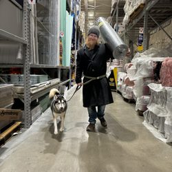 Lowe's Home Improvement - Happy customer with happy doggo