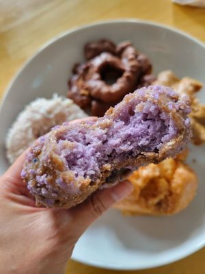 Colonial Donuts by null