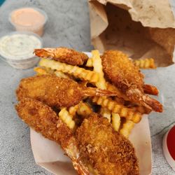 Lefty's Burger Shack - Shrimp basket