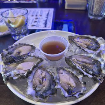 The Blue Light - $1 oysters - Breakfast & Brunch Near Me - San Francisco, California
