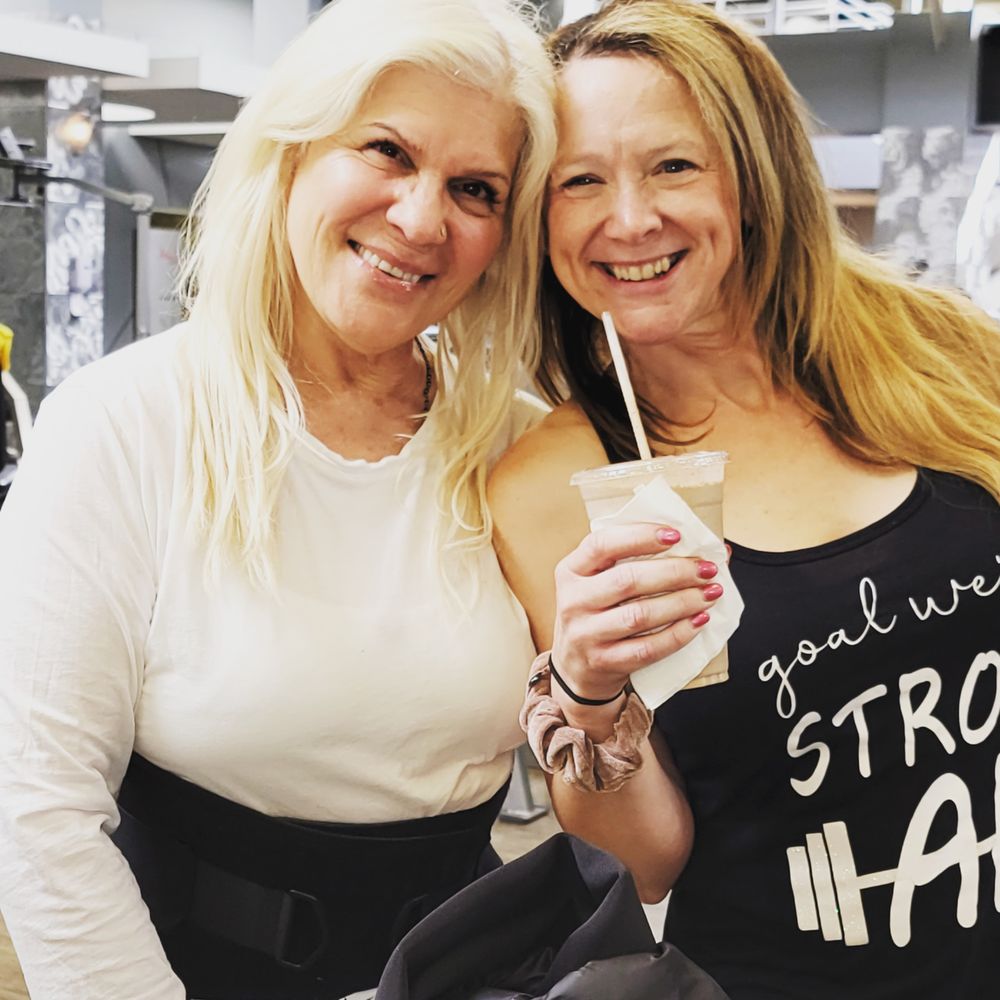 KARIB BLENDZ JUICE BAR Updated May 2024 31 Photos 100 Landing Ave, Smithtown, New York